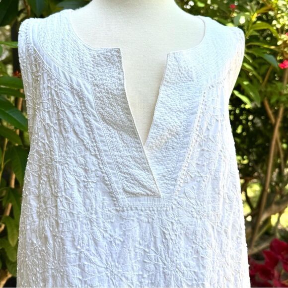 Gretchen Scott floral embroidered V-neck sleeveless white dress size small - Picture 4 of 9